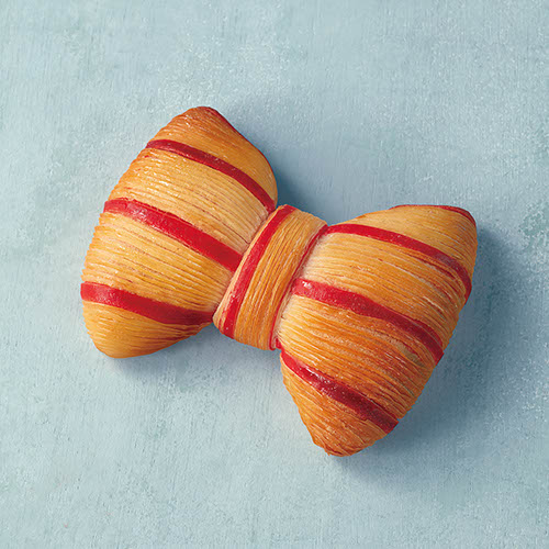 リボンクロワッサン（フランボワーズ） 1個 700円