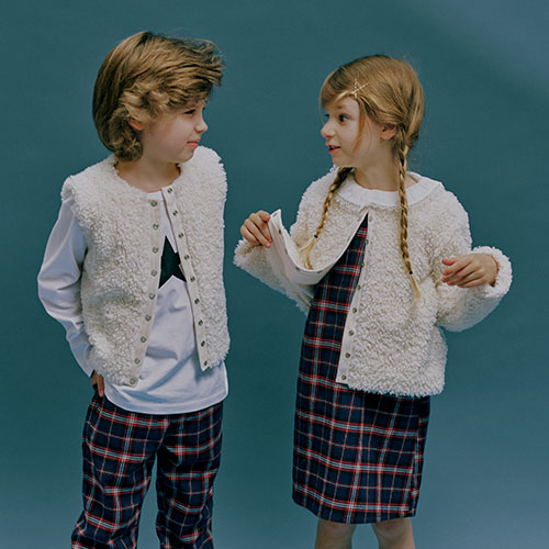 アニエスベーのボアベスト、ボアブルゾン、タータンチェックの子ども服